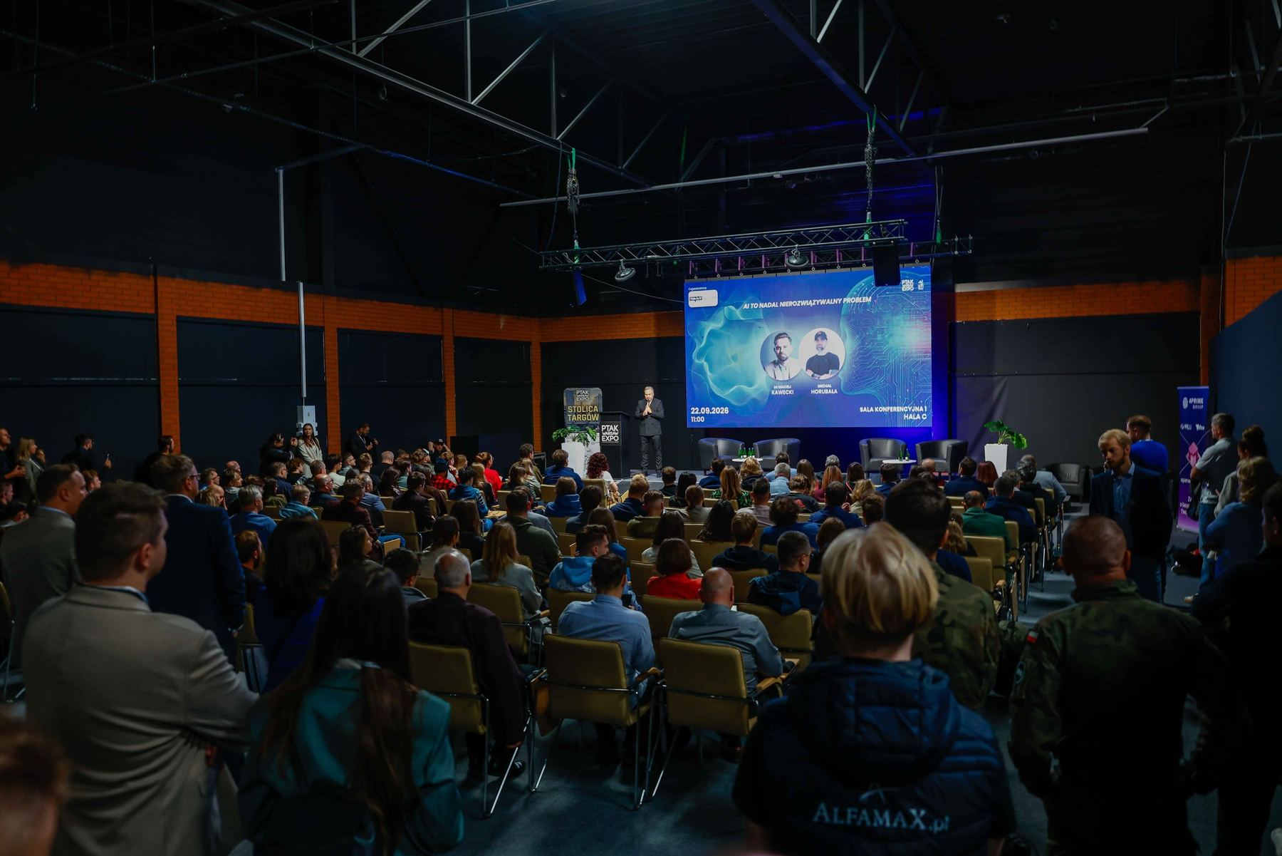 Pełna sala podczas konferencji w Ptak Warsaw Expo